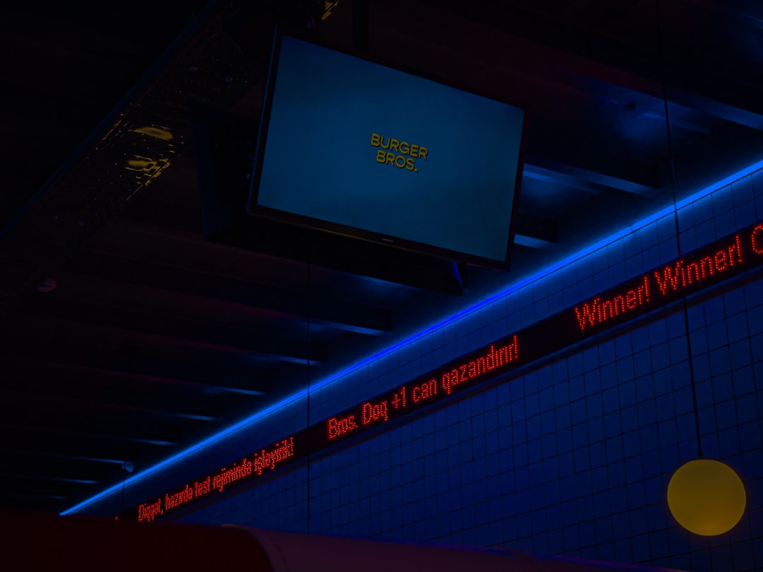 Cloud digital signage management dashboard